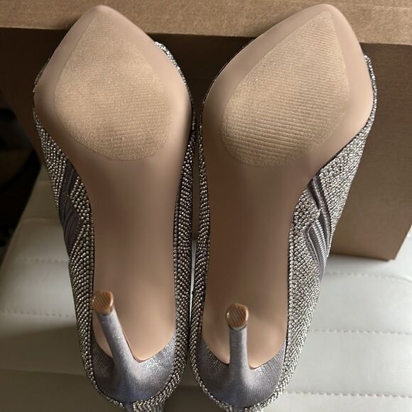 NWT Steve Madden stylish silver vegan booties 7 - Picture 6 of 10